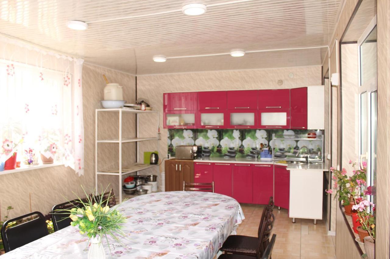 Guest House Jamal Naryn Kültér fotó