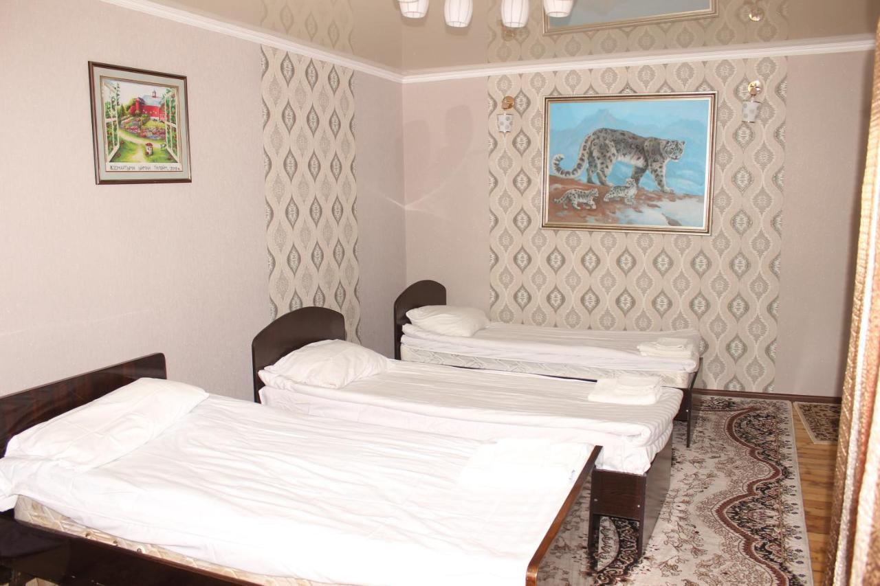 Guest House Jamal Naryn Kültér fotó