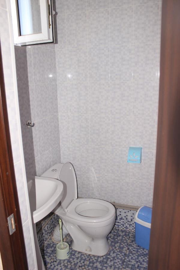 Guest House Jamal Naryn Kültér fotó