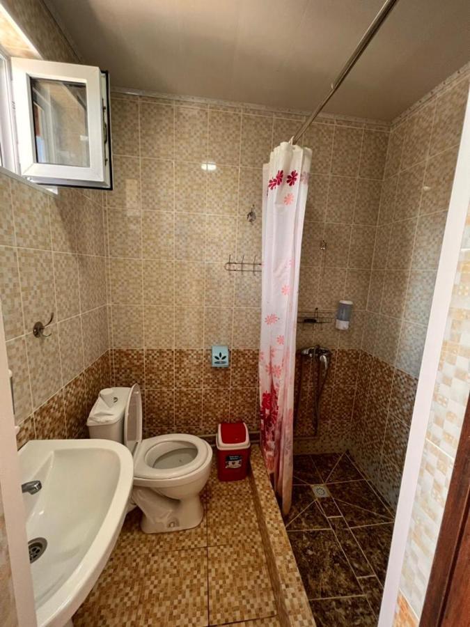 Guest House Jamal Naryn Kültér fotó